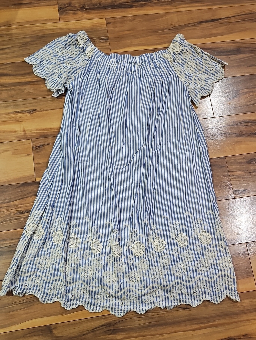 Luxology Women's Size 6 Blue & White Striped Off-Shoulder Dress with Lace Hemlu